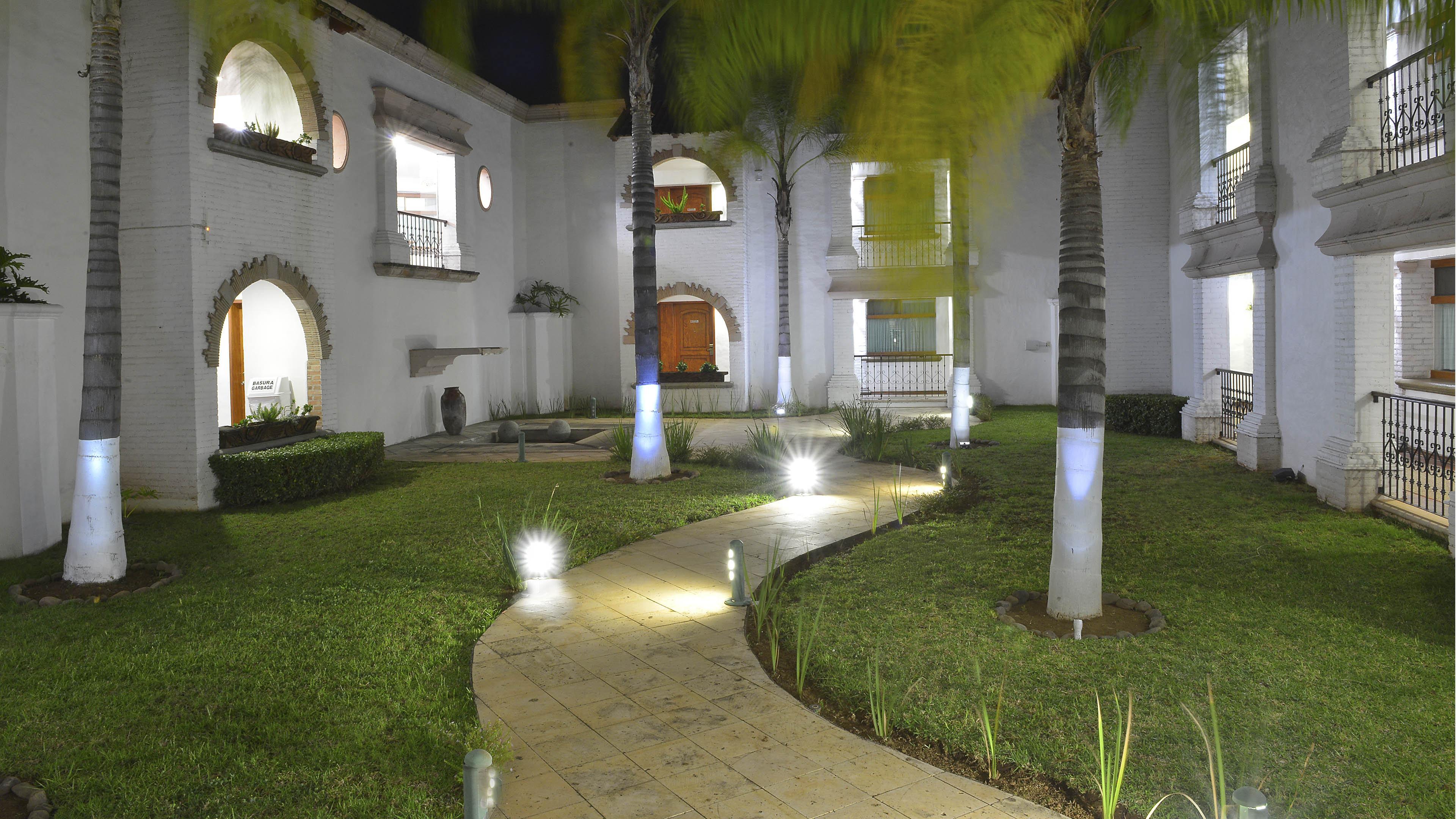 Holiday Inn Express Morelia By Ihg Exterior photo